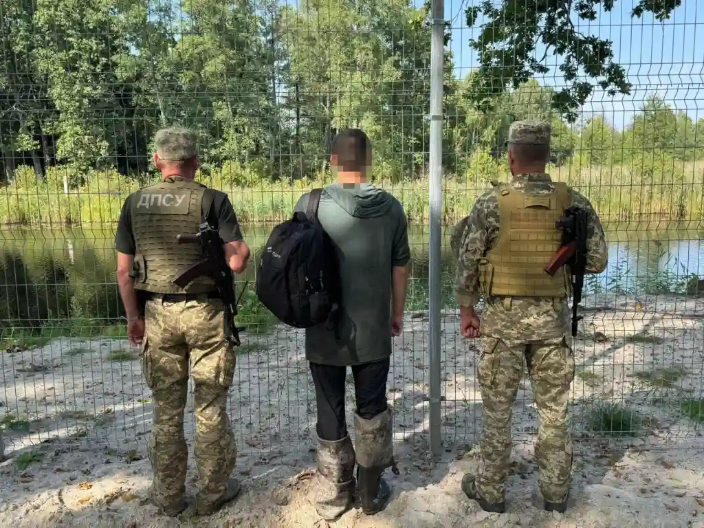 На Волині спіймали двох чоловіків, які намагалися втекти через кордон