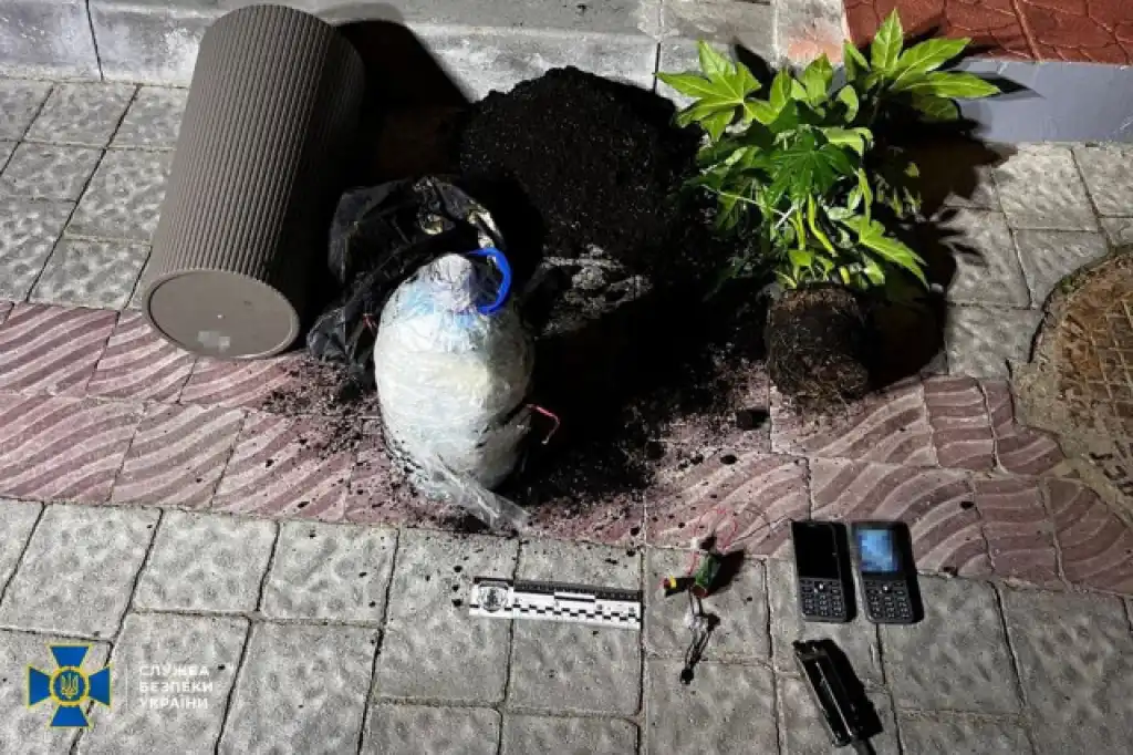 У Львові викрили підлітків, які намагалися підірвати будинок військовог