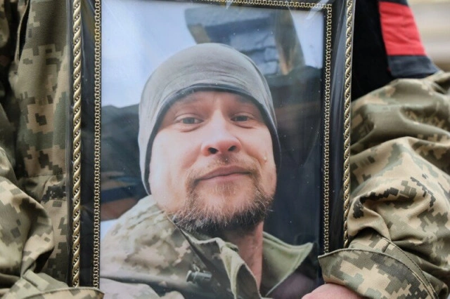 Луцьк попрощався з полеглими захисниками Ігорем Грабком та Андрієм Жуком