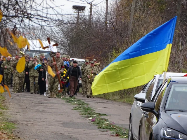 Турійська громада у скорботі: попрощалися із загиблим захисником Юрієм Патієм
