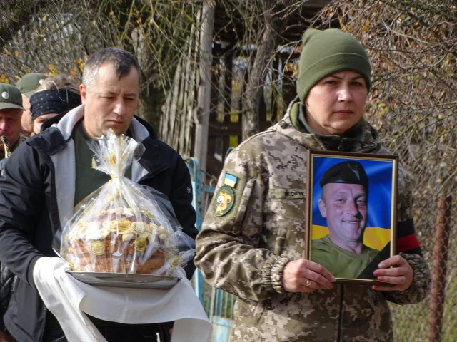 Турійська громада у скорботі: попрощалися із загиблим захисником Юрієм Патієм