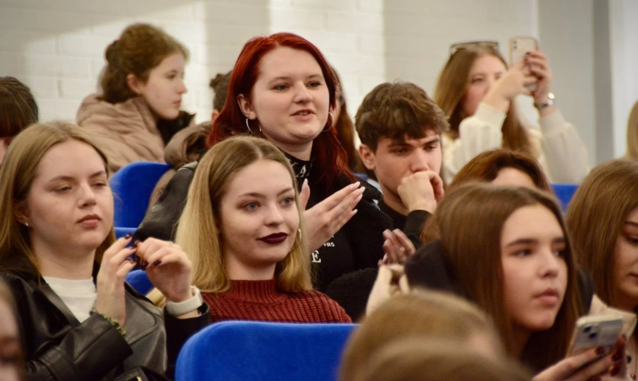 «Ми прості хлопці, просто їздимо на метро»: гурт MOLODI зустрівся зі студентами ЛНТУ