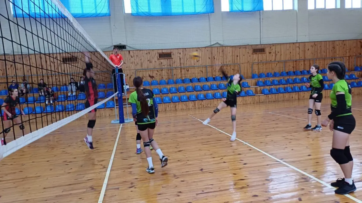 Спортивні досягнення юних ковельчан у футболі та волейболі