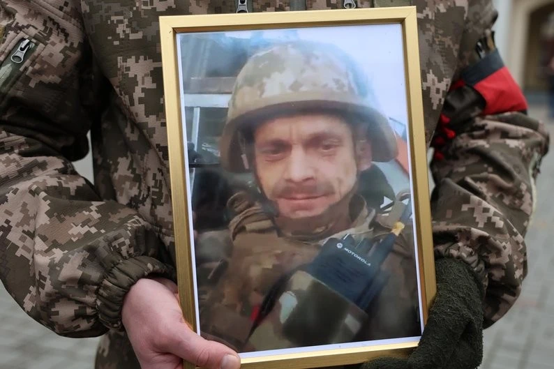 Луцьк провів в останню путь захисника Сергія Коровіцького