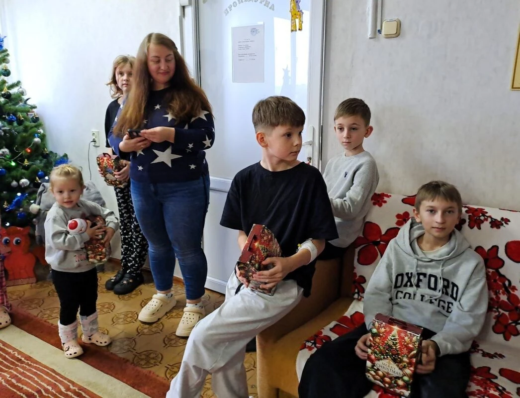 Святий Миколай завітав до лікарняних палат Ковеля