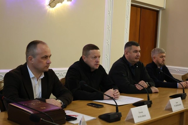 Волинських волонтерів та благодійників відзначили до їхнього професійного дня