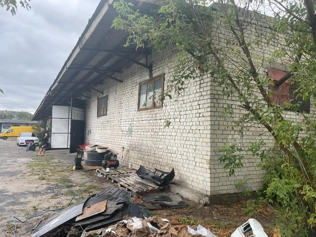 На Волині виставили на продаж два склади банкрута за понад 7 мільйонів