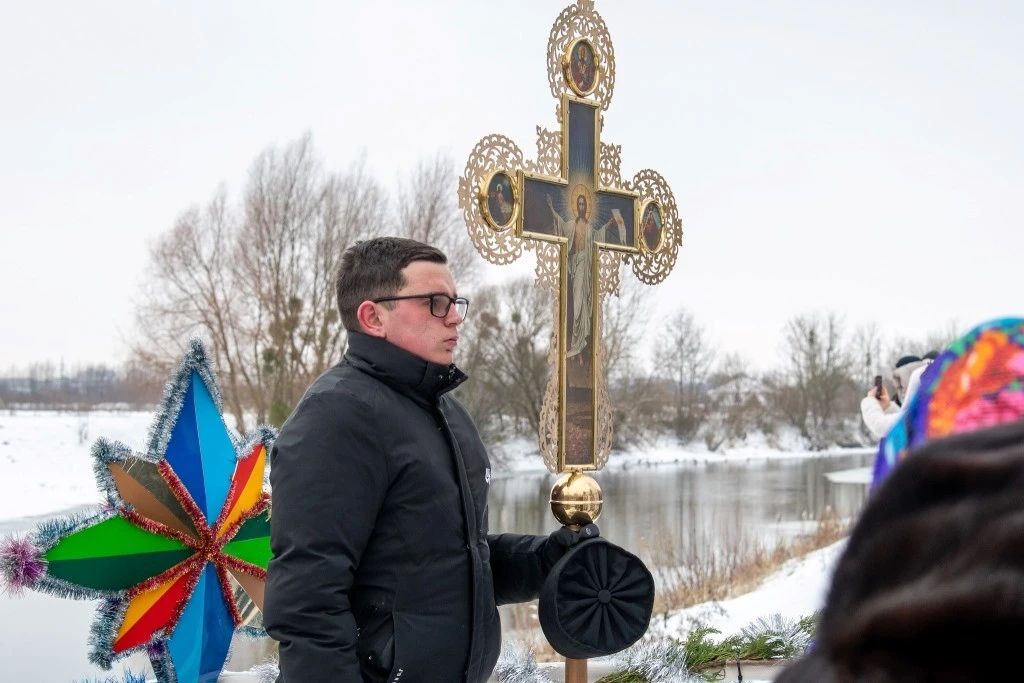 Волинь відзначила Хрещення: сотні людей занурилися в святі води Стиру