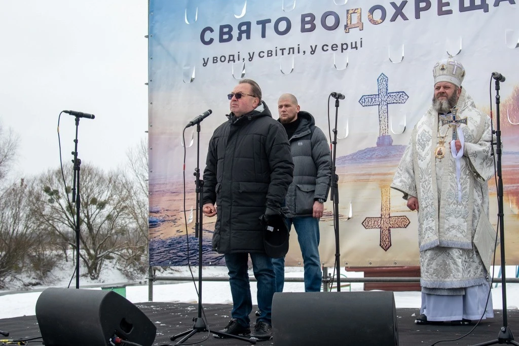 Волинь відзначила Хрещення: сотні людей занурилися в святі води Стиру