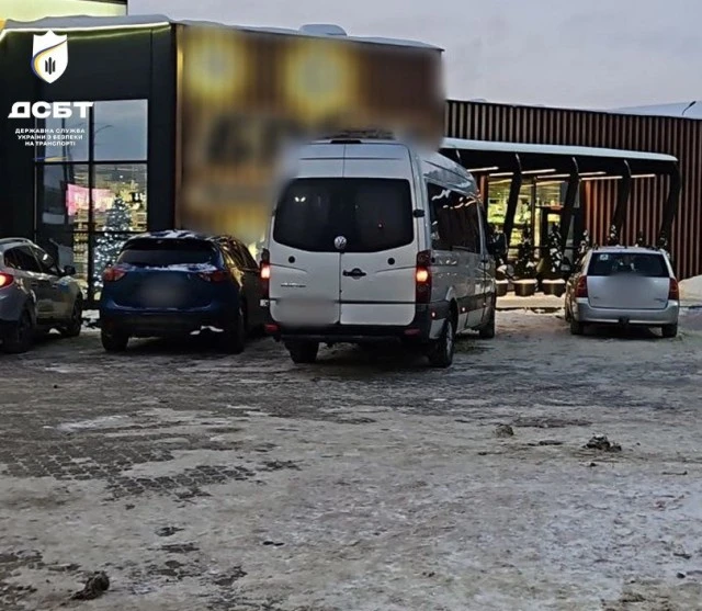 Рейд на дорогах Луцька: нелегальні пасажирські перевезення обійшлися порушникам у круглу суму