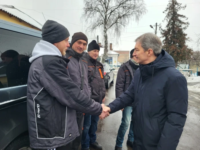 Волинський десант у столиці: ковельські фахівці рятують киян від холоду