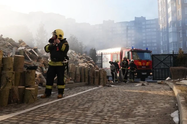 У Луцьку ліквідували пожежу в готельно-ресторанному комплексі: що відомо