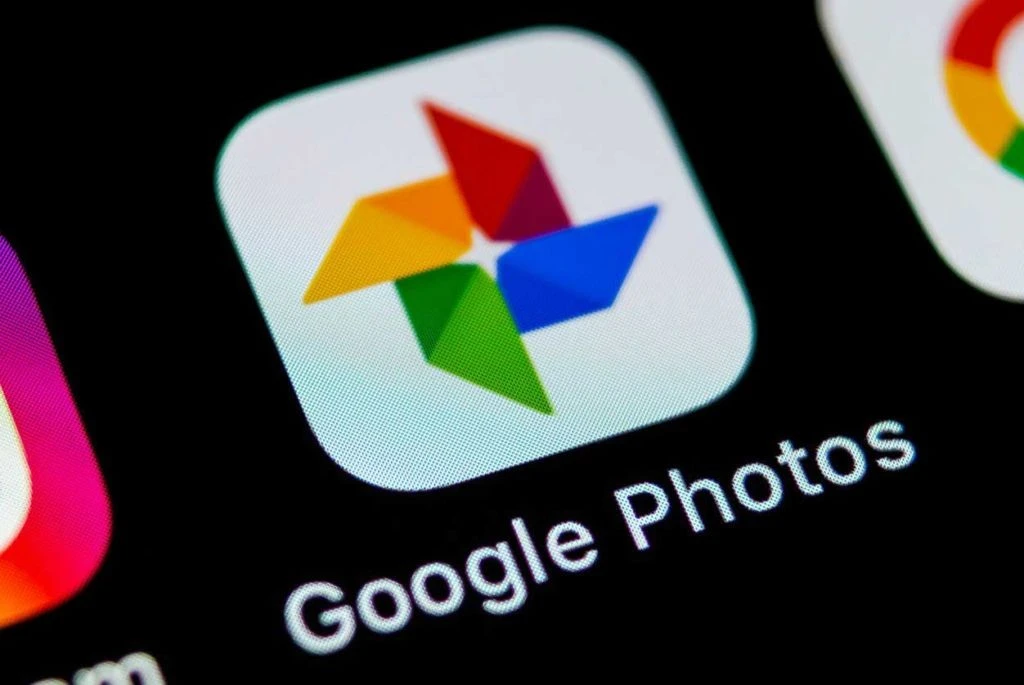 Як завантажити медіатеку з Google Фото на пристрій: від одного знімка до цілого архіву
