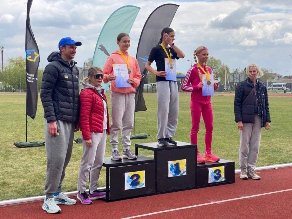 Перші кроки до великого спорту: у Ковелі зібралися сотні юних легкоатлетів з усієї країни
