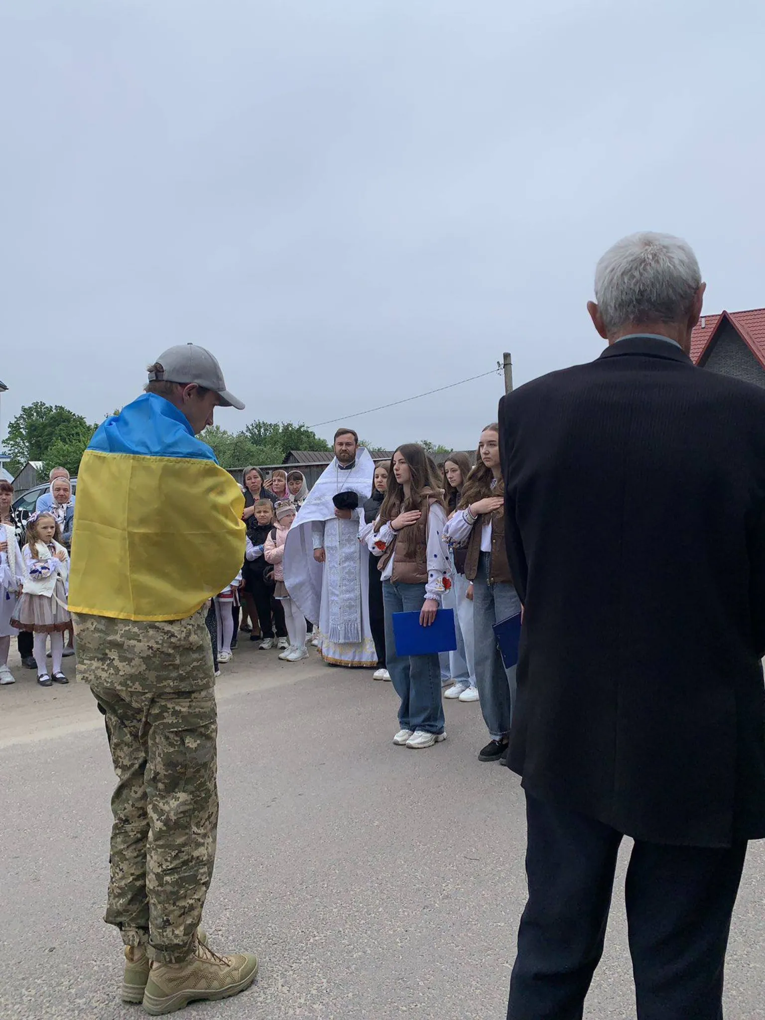 ерой повернувся додому: волинянин знову в колі рідних після тривалого полону