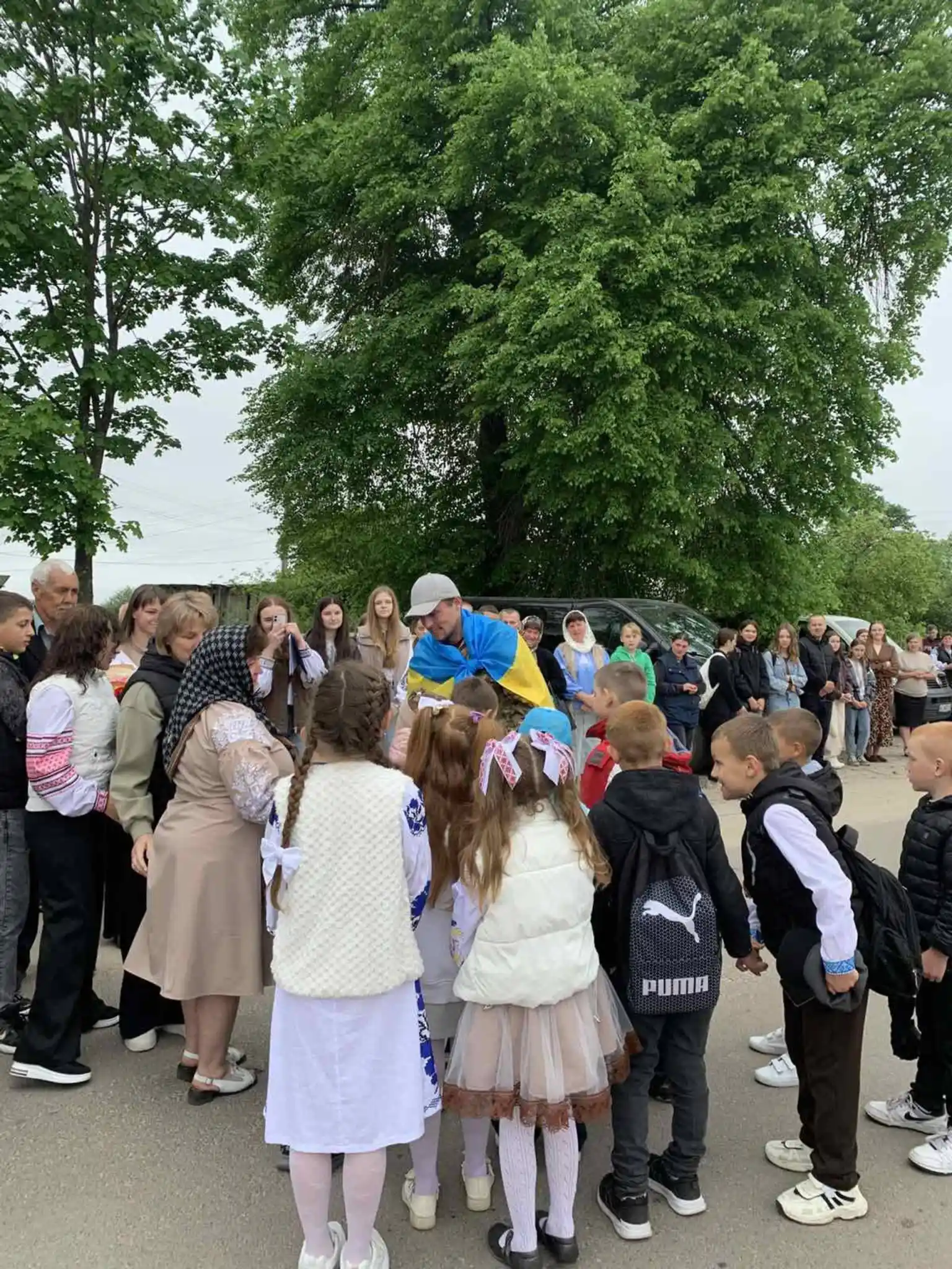 ерой повернувся додому: волинянин знову в колі рідних після тривалого полону