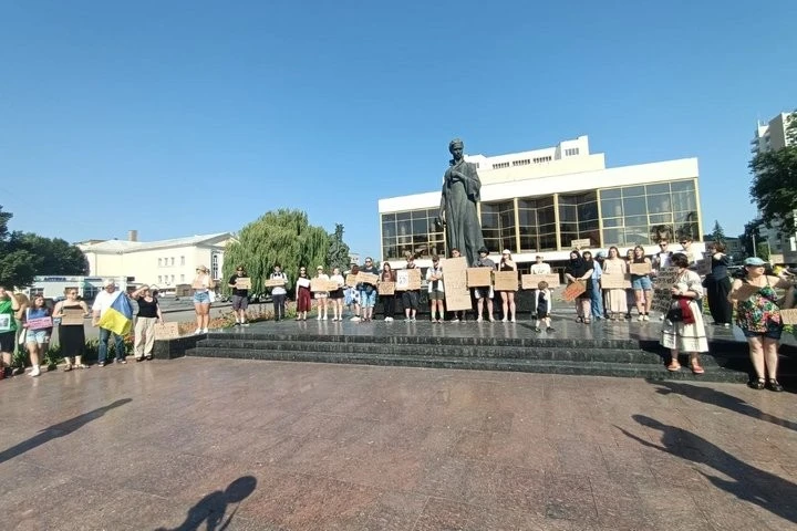 Луцьк продовжує мітингувати: громада виступає на підтримку Федорова